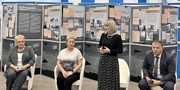В Волгоградском экономико-техническом колледже открыта выставка «Без срока давности»