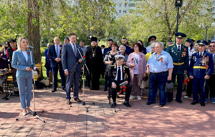 Надежда Кулешова и Станислав  Коротков приняли участие в торжественном митинге